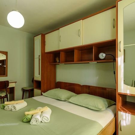 Rooms Mirjana - Centre Of Trogir Exterior foto