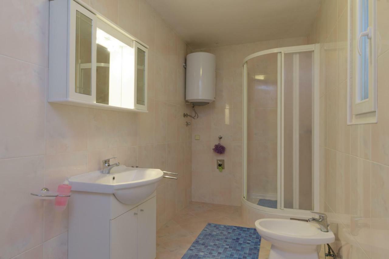 Rooms Mirjana - Centre Of Trogir Exterior foto